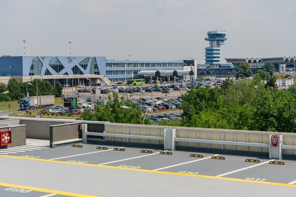 parcare aeroport olimpia parking